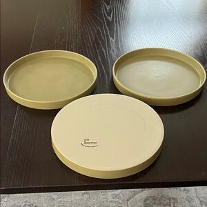 Mercer project Modern Cream/green Serveware Set